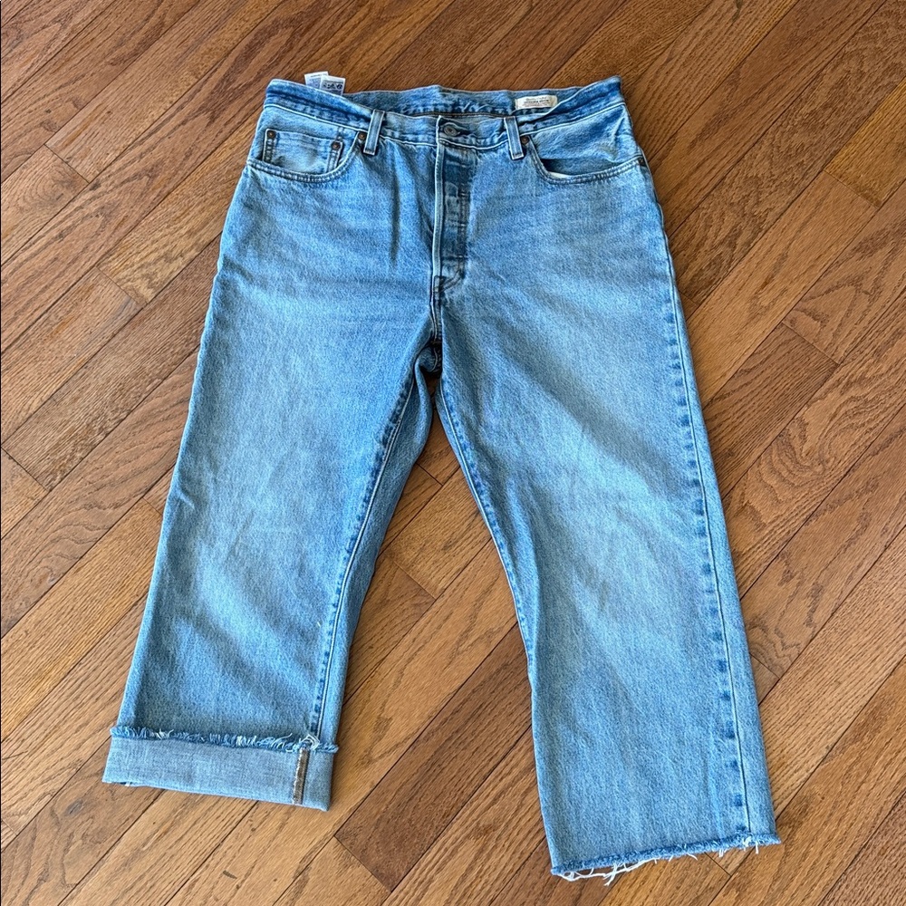 Levi's women’s 501 90s raw edge jeans size 33 with 23” inseam